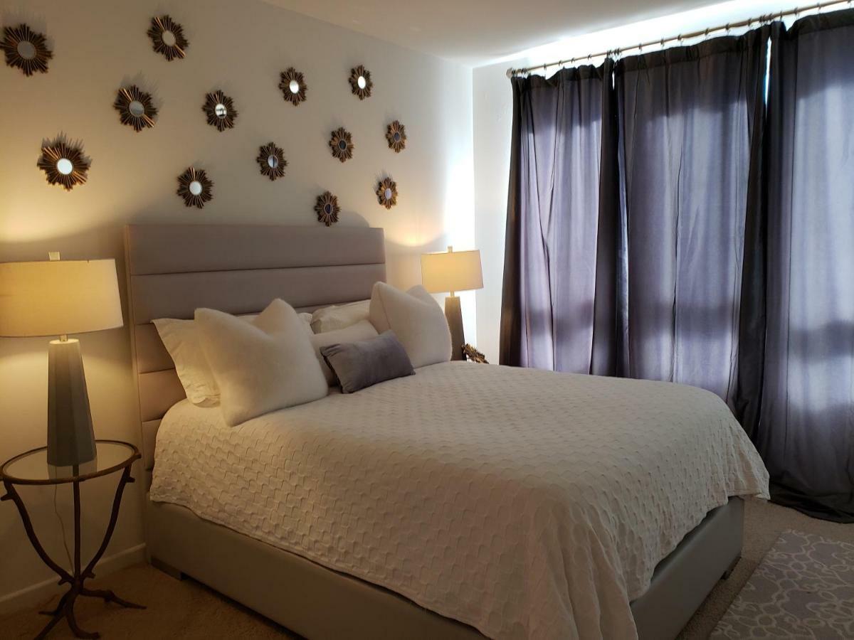 Penthouse Dreams Apartment Ървайн Екстериор снимка