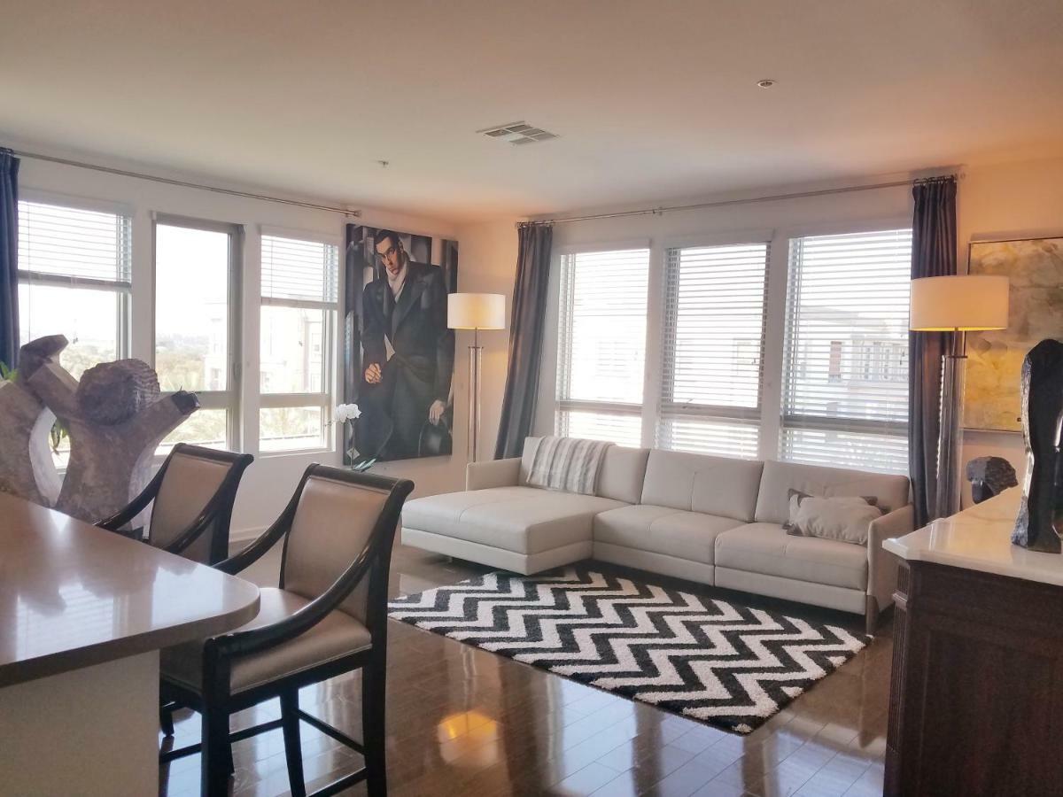 Penthouse Dreams Apartment Ървайн Екстериор снимка