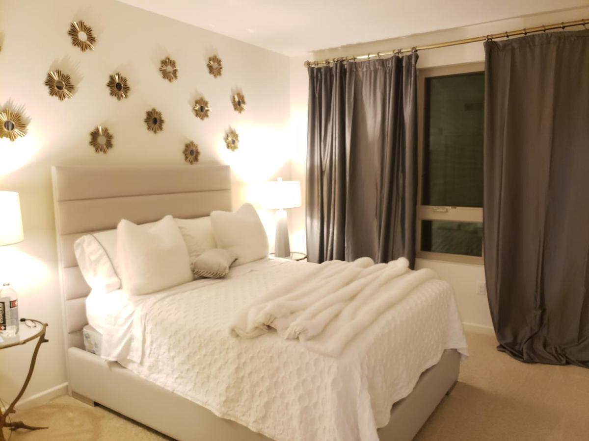 Penthouse Dreams Apartment Ървайн Екстериор снимка